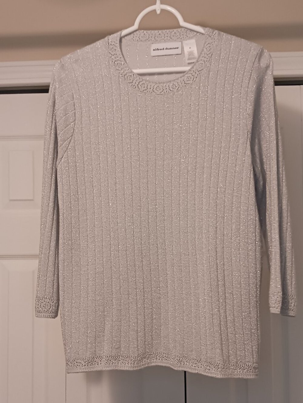 #46 Alfred Dunner Gray/Silver Long Sleeve Top Size M